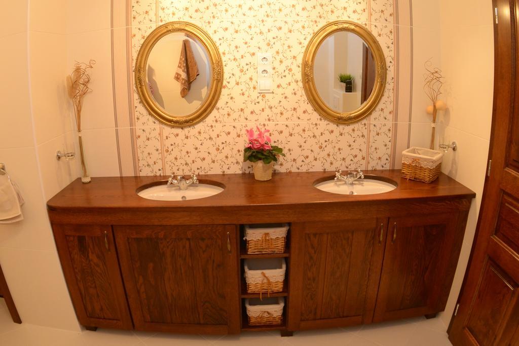 ホテル Levendula Porta Es Pajtaszinhaz Orfű 部屋 写真