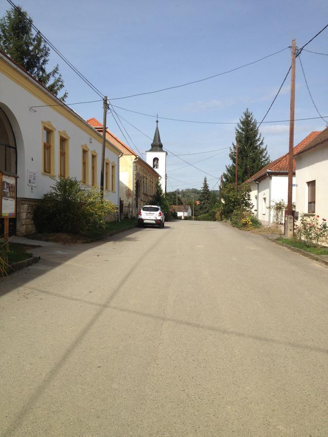 ホテル Levendula Porta Es Pajtaszinhaz Orfű エクステリア 写真